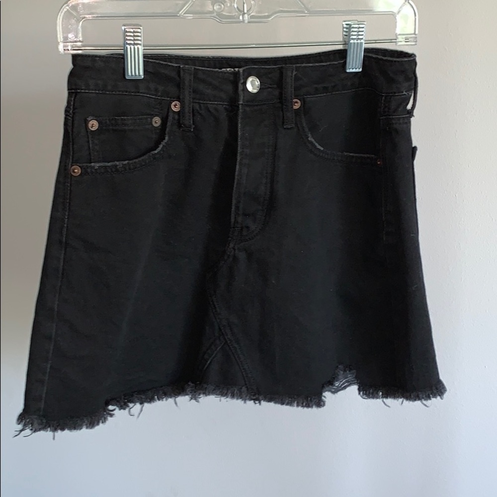 american eagle black jean skirt
